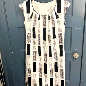 Chico’s size white  with black and grey design dress. In gently worn condition.